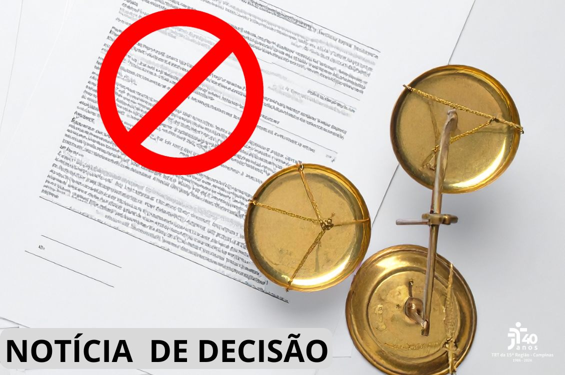 A imagem mostra documentos com um símbolo de proibição em vermelho sobre o texto, ao lado de uma balança dourada da justiça.